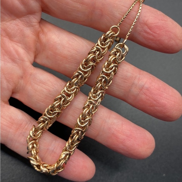 Goldtone Mesh Chain Slider Bracelet - Picture 3 of 9